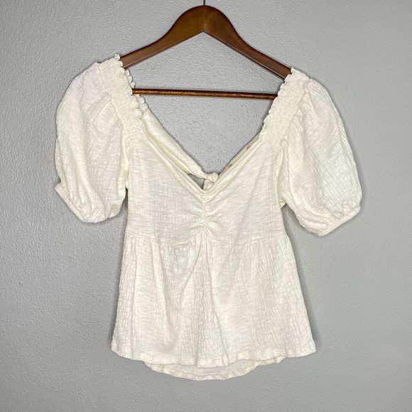 Altar'd State Tops - Altar'd State Small Cream Puff Short Sleeve Sweetheart Open Back Crepe Crop Top